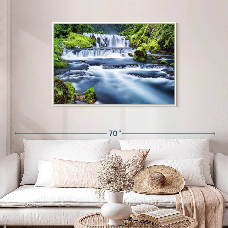 Belle cascade, Cadre flottant blanc, 43 po x 29 po