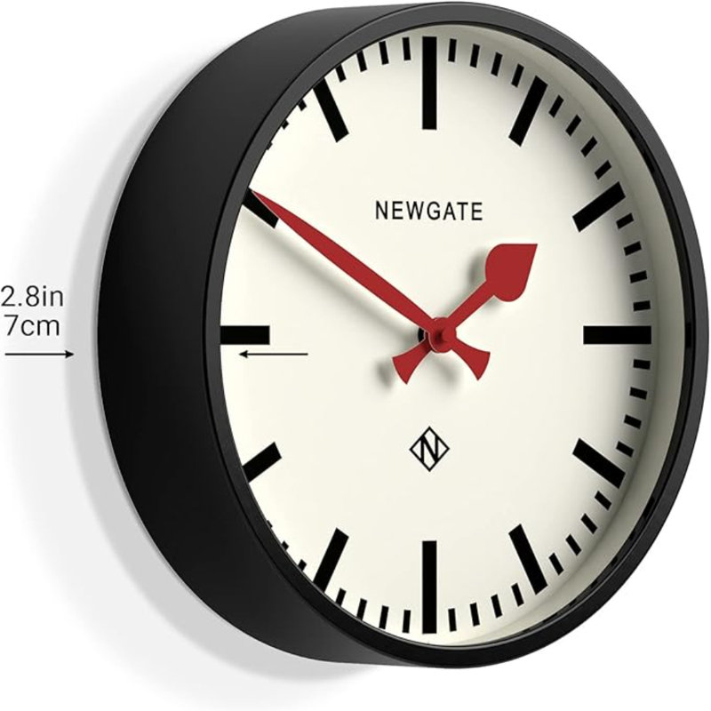 NEWGATE® The Luggage Wall Clock - Clock - Analog Wall Clock - Retro Clock - Kitchen Wall Clocks - Round Wall Clock - British Design - Station Clock ( Hands)
