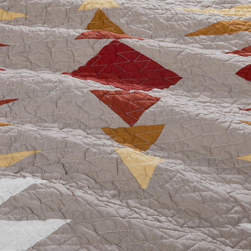 HARDING F/Q QUILT SET IVORY, Queen Quilt + 2 Standard Shams
