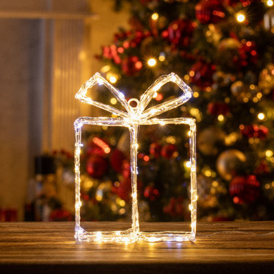 17 cm LED Indoor / Outdoor Lighted Window Décor