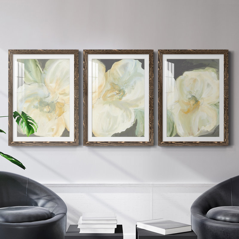 Reaching for the Sun IV - Ensemble de 3 reproductions de cadres photo, H 27,5 po x l 37,5 po x P 1 po, Papier, cadre noyer