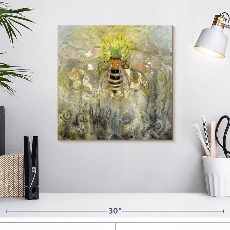 Crowle Insecta - Honeybee, 16" H x 16" W