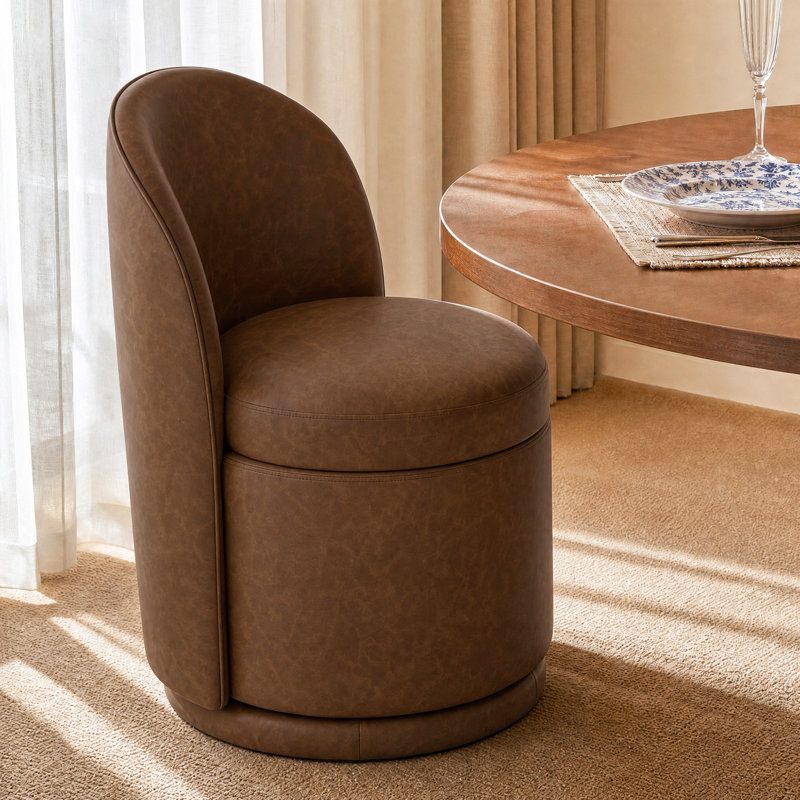 Chaise rembourrée moderne avec dossier incurvé et base ronde, Faux Leather Brown