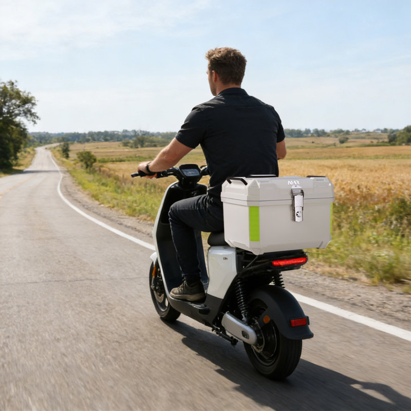 Dossier de rangement pour coffre de scooter Ahr 45L