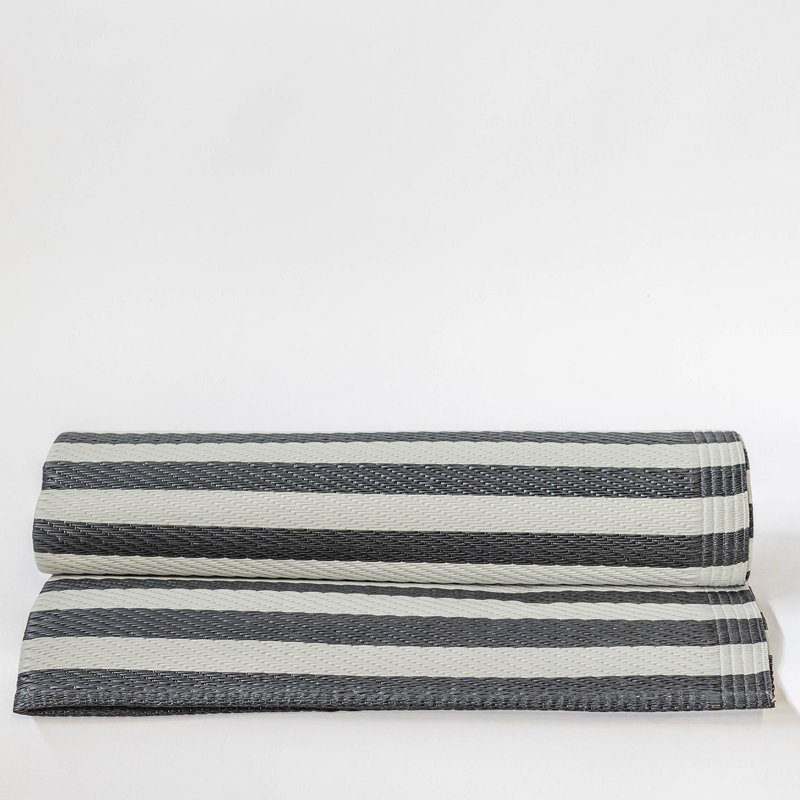 Tapis extérieur rayé noir et blanc, Rectangle 7 pi x 5 pi
