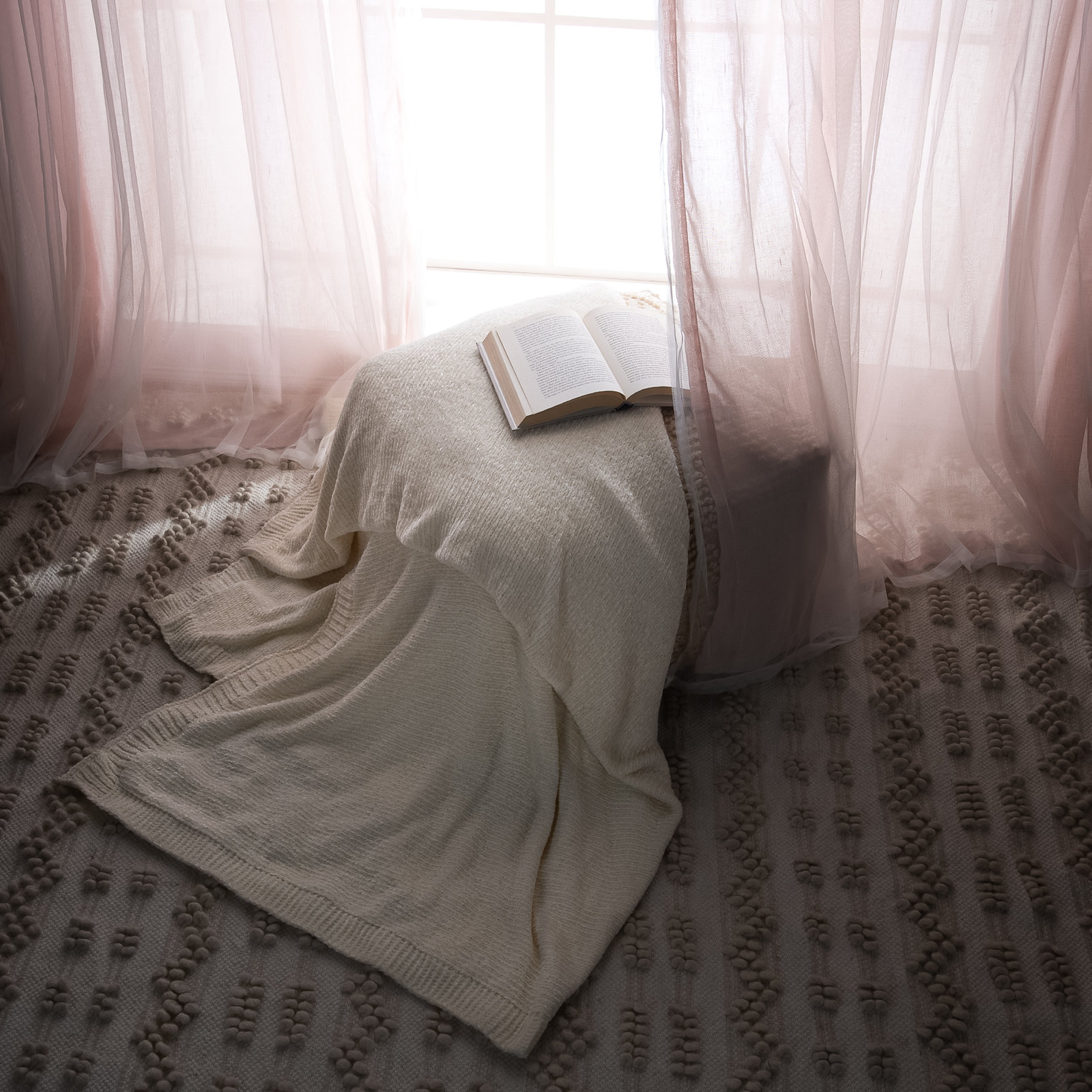 Caspian Knitted Blanket, White