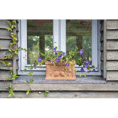 Zachariah Fiberglass Planter Box