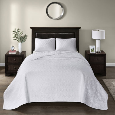Grand couvre-lit réversible blanc matelassé pour un style confortable et rembourré en coton prélavé 3 pièces avec 2 taies décoratives Conception facile à nettoyer Un sommeil paisible