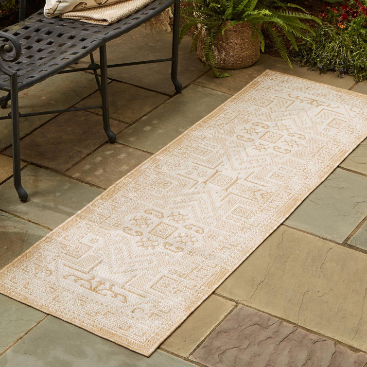 Arletha Geometric Indoor / Outdoor Rug