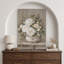 Œuvre crème pivoine crème dans une urne rustique, images de chambre à coucher, impression sur toile encadrée-132063911-132063917