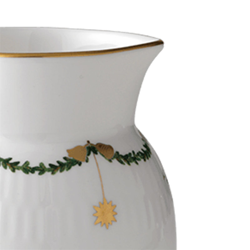 Royal Copenhagen Star Fluted Christmas 13.2 oz. Creamer