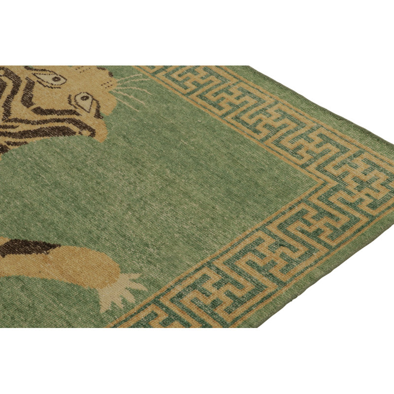 Distressed Homage Hand Knotted Wool Animal Print Area Rug, Rectangle 9' x 12'