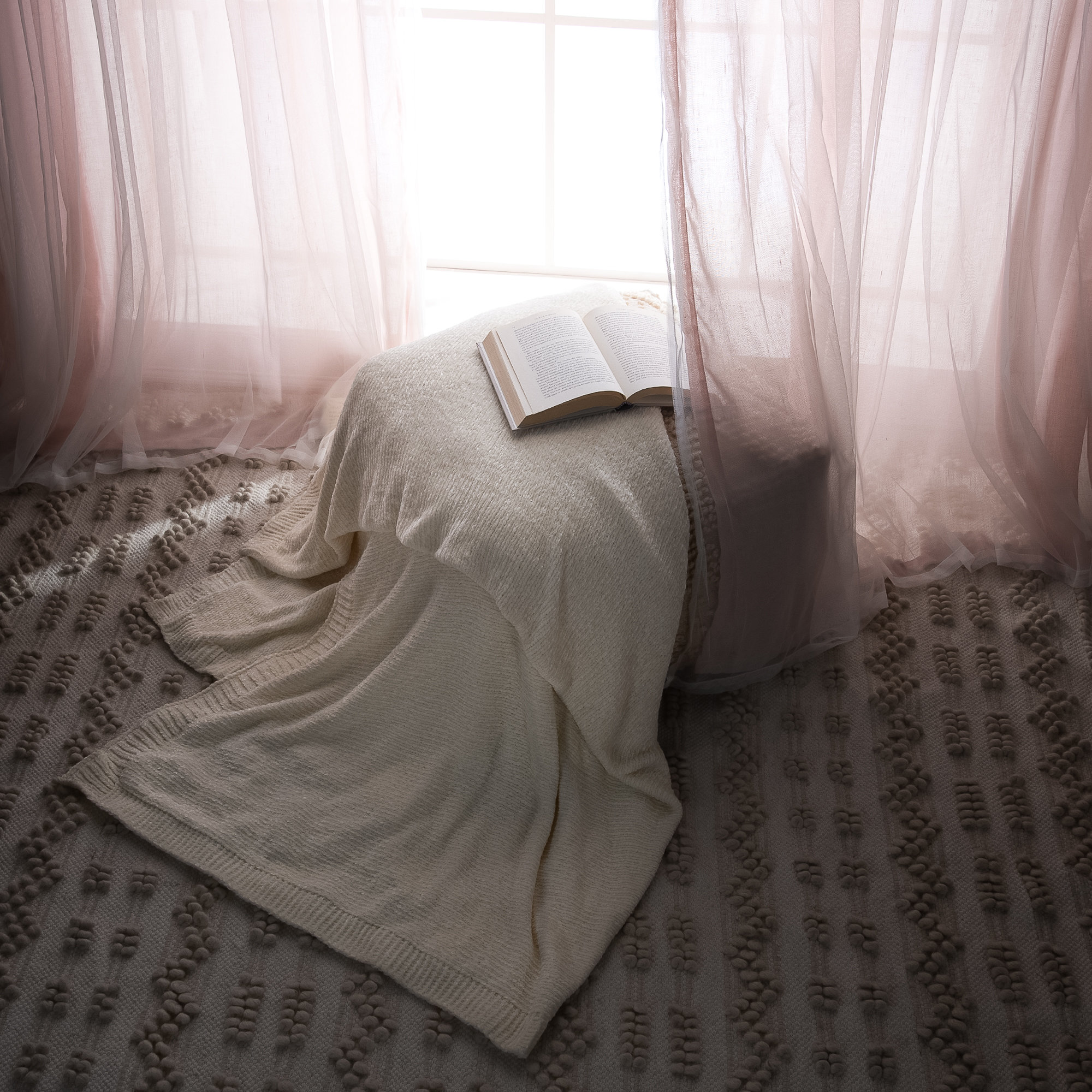 Caspian Knitted Blanket, White