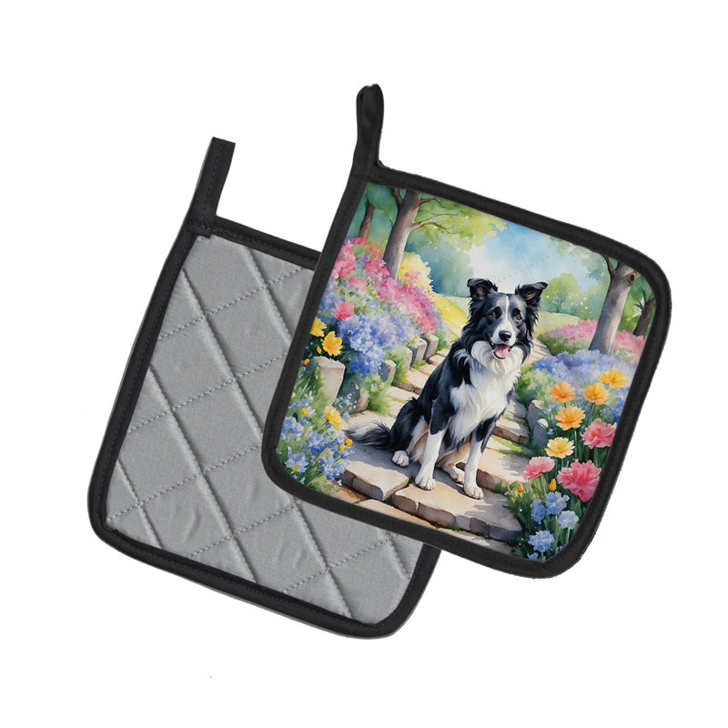 Caroline's Treasures Floral Polyester Potholder Set