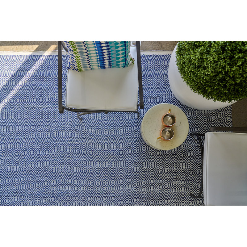 Echo Geometric Area Rug in Ivory, Rectangle 8' x 10'