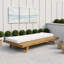 Ensemble de chaises longues en bois avec coussins et appui-tête-133232528