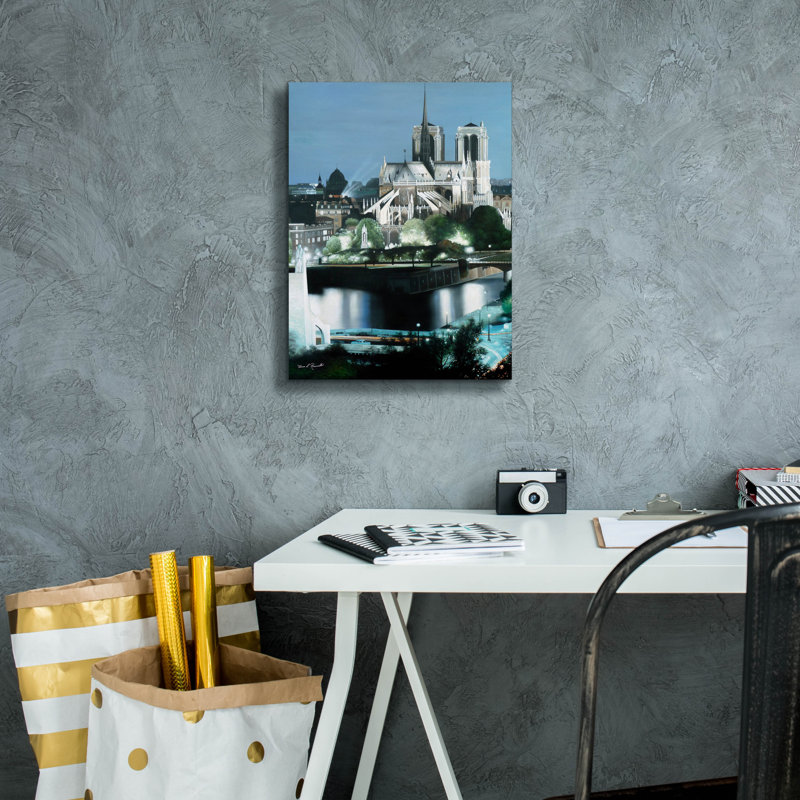 «Notre Dame» par Diane Romanello, H 16 po x l 12 po x P 0,75 po