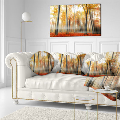 Coussin Leaves in Fall Landscape