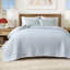 Ensemble de courtepointe à bordure bleue avec taies décoratives-133568100