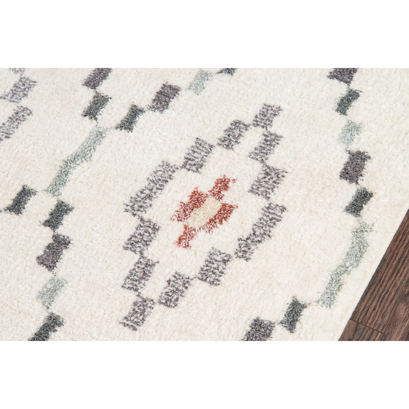 Tapis à motif géométrique ivoire Begley, Rectangle 3 pi 11 po x 5 pi 7 po