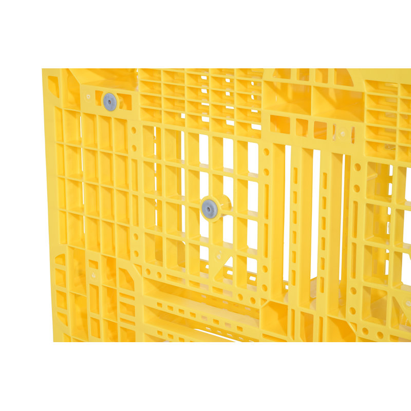 Palette verte en plastique, H 6 po x l 47,37 po x P 39,37 po, Jaune