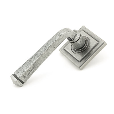 Avon Round Lever on Rose Set (Square)