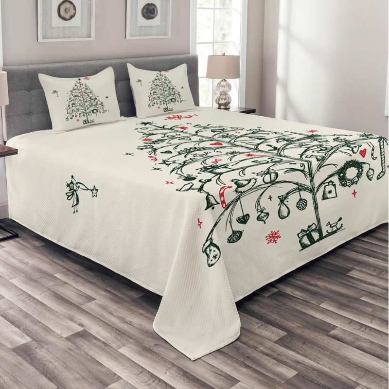 Traditional Polyester Coverlet, Queen Coverlet + 2 Shams