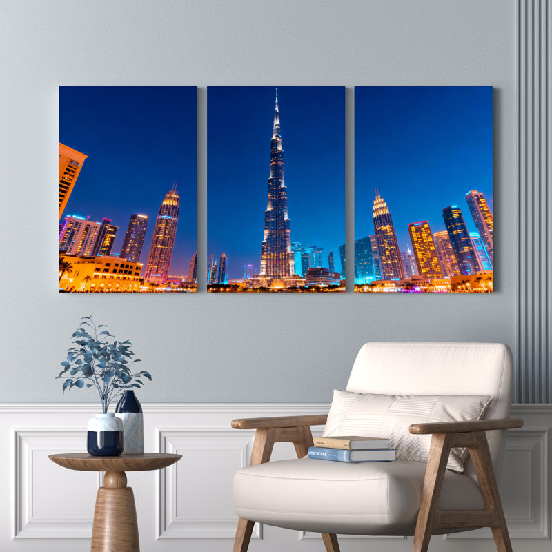 Ensemble de 3 tableaux sur toile représentant la ligne d'horizon de Dubaï avec le Burj Khalifa, H 36 po x l 72 po