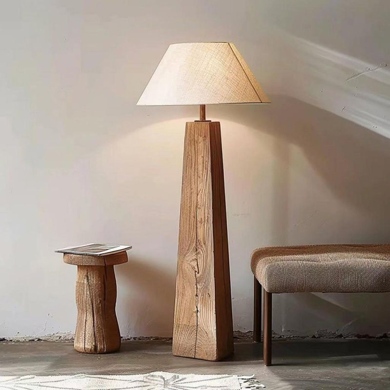 Beige + lin brun + lampes sur pied de forme libre en bois massif