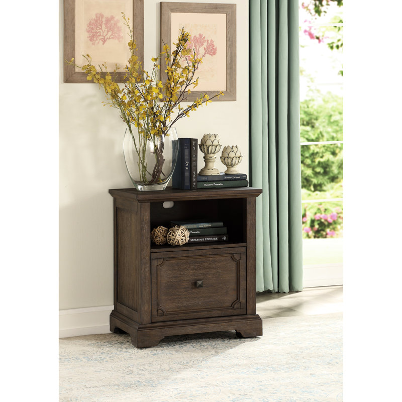 Classeur rustique rustique de style transitionnel avec finition chêne foncé, tiroir et tablette pour faciliter le déplacement.