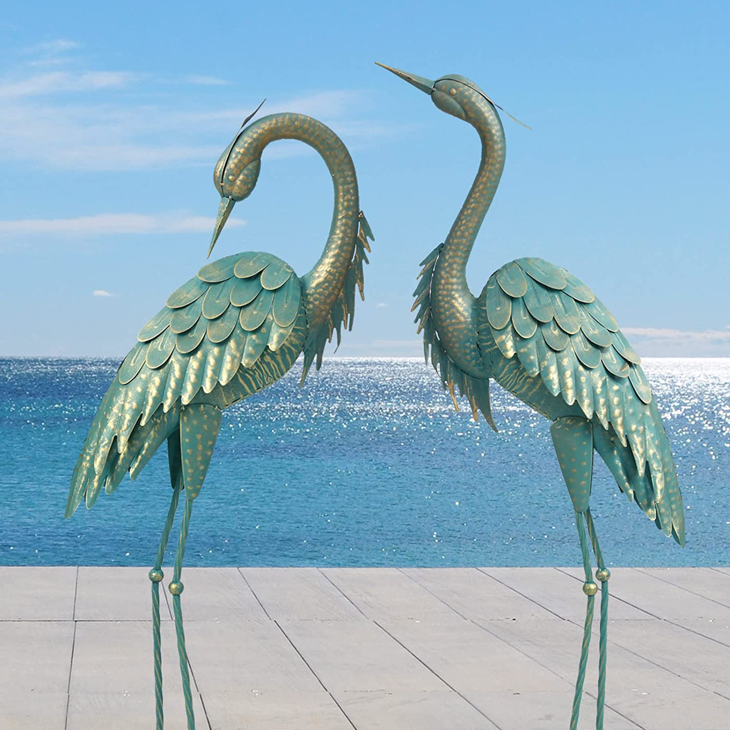 Brahmsley Bird Animals Water Resistant Metal Garden Statue