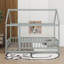 Lit en bois pour lit simple avec structure de toit-479167062