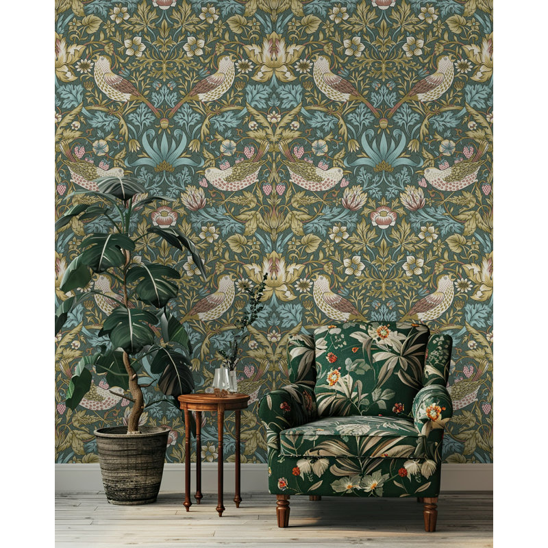 Rouleau de papier peint avec voleur de fraises par William Morris Bryelle, Bleu / vert foncé / beige