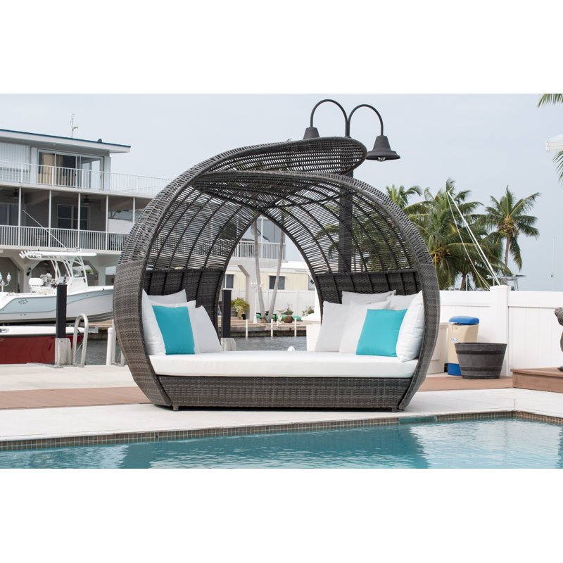 Banyan Outdoor 4 - Seat Patio Daybed, Standard