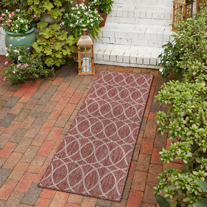 Rust Red Gitter Indoor/Outdoor Trellis Rug, Runner 2' x 7'10"