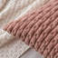 Housses de coussin décoratives en velours côtelé rose poudré 45 x 45 cm, ensemble de 2 taies d'oreiller rayées-133933147