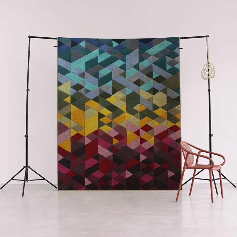 Tapis en polypropylène à motif Argyle de couleur bleu jaune et rose, Rectangle 4 pi 11 po x 9 pi 10 po