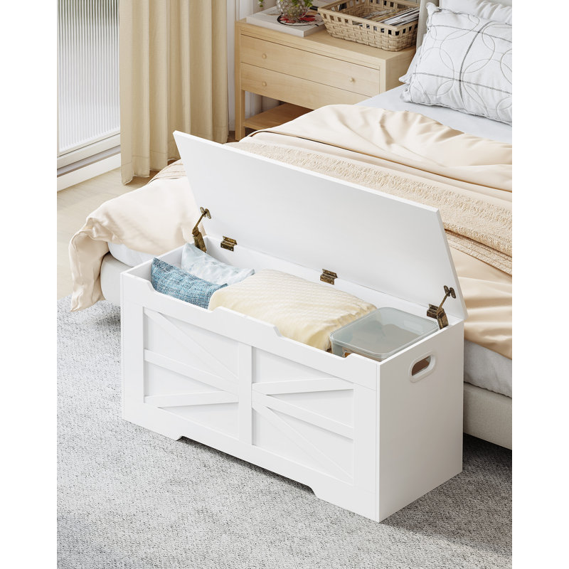Accent Chest, White