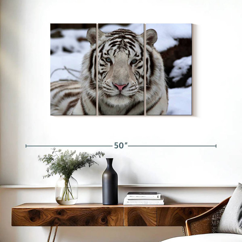 Glorious White Tiger, 24" H x 38" W