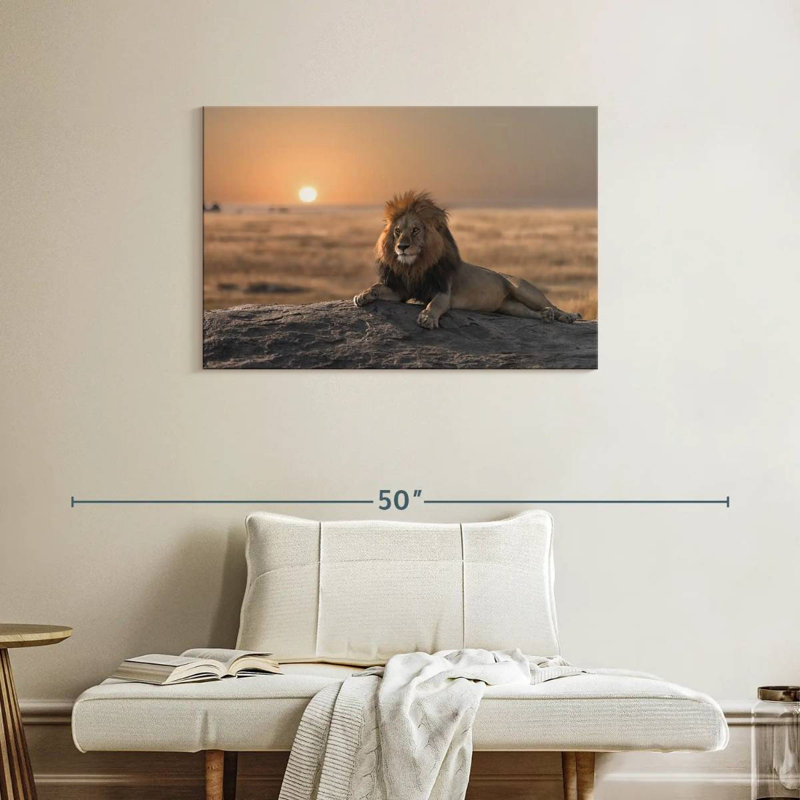 Lion sur un rocher, H 24 po x l 36 po