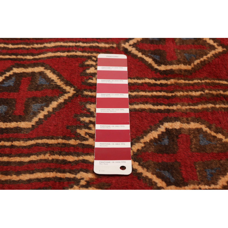 Tapis rouge Akhjah 5 pi 11 po x 10 pi 10 po