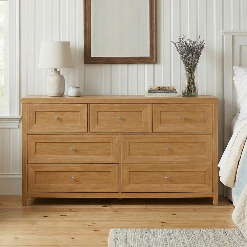 Cleckheat 60'' W 7-Drawer Dresser, Honey Oak