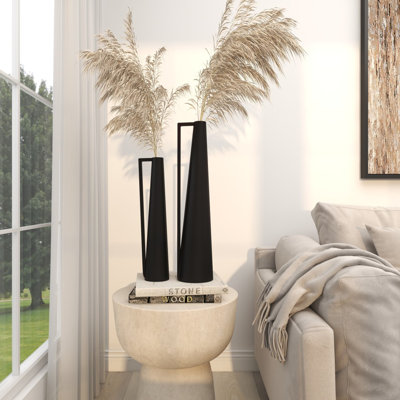 Ensemble de vases décoratifs en métal