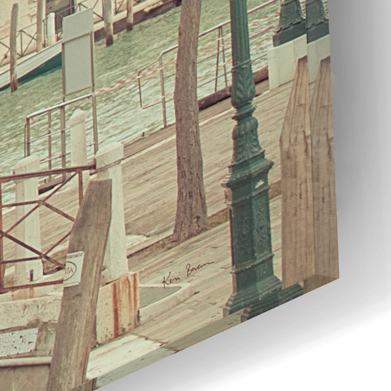 «Sunday Morning In Venice» par Keri Bevan, art mural en verre acrylique, H 12 po x l 16 po x P 0,13 po