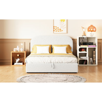 Hydraulic Storage Bed For Full Size With Fluffy White Fleece Padding And Stable