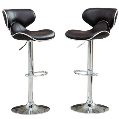2 tabourets de bar pivotants brun foncé. Revêtement, base en métal. Rotatif à 360 degrés avec repose-pieds. Siège confortable en similicuir. L 17,75 po x P 21,25 po, H 34 à 42,5 po Assemblage facile requis, base réglable, 2.