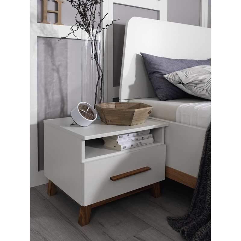 Carlsson Bedside Table
