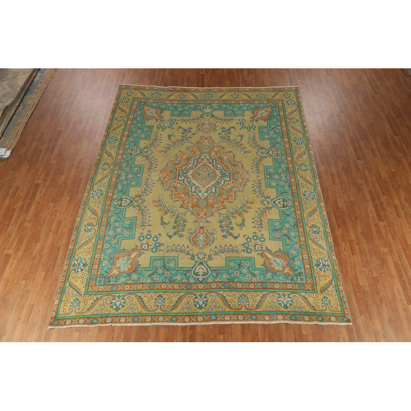 Tapis vert fait à la main 9 x 12 po