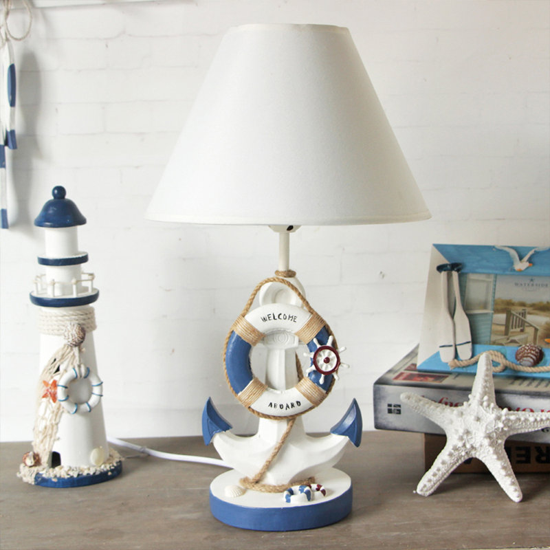 Lampe fantaisie en résine Blakeway