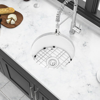 Évier de cuisine en céramique de 18 po - Lavabo simple, et élégant en blanc, installation double avec grille de drainage pour un entretien facile. Bol de 18 po, couleur blanche, résistance à l'assemblage contre les rayures